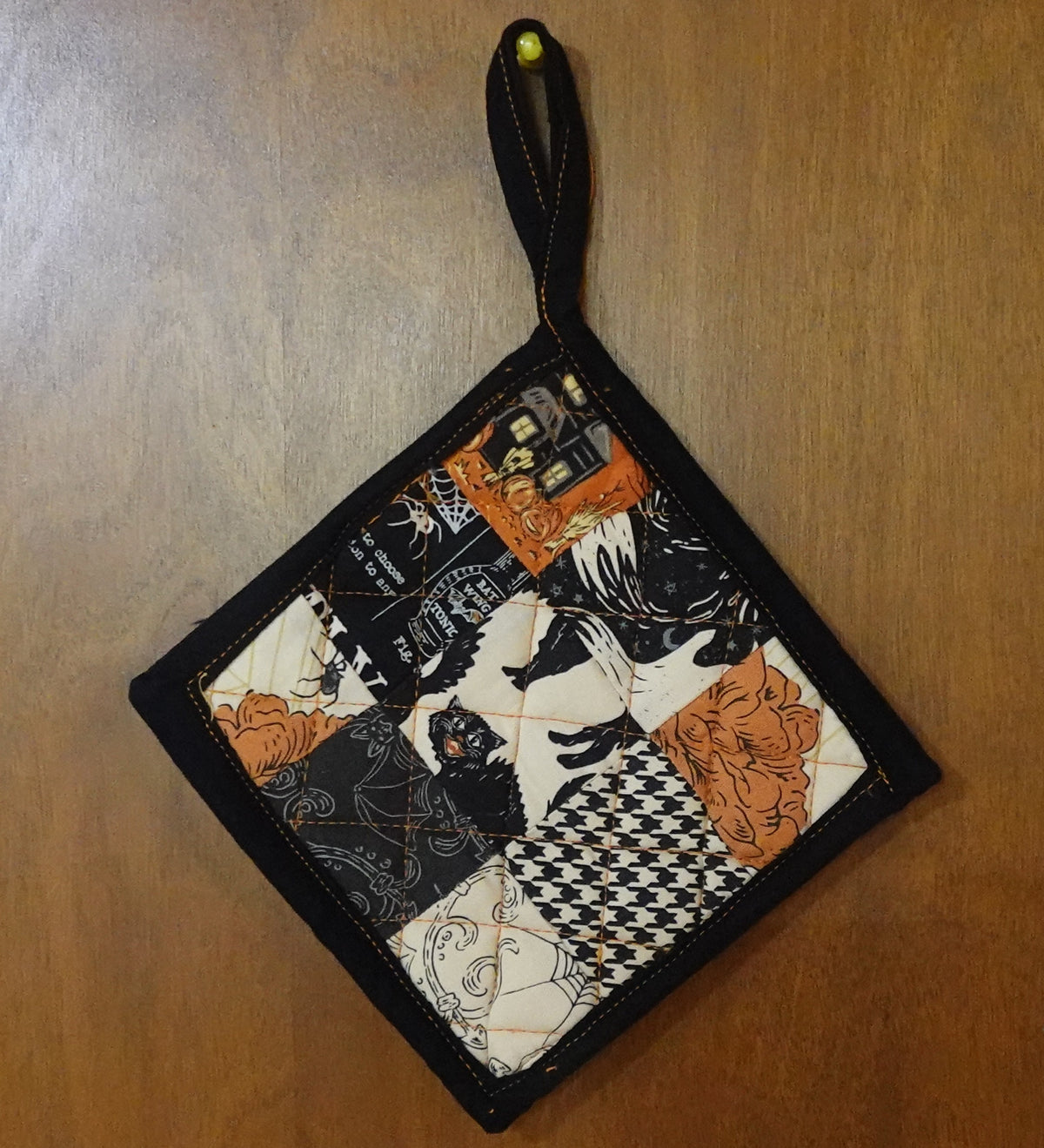 Halloween Patchwork Pot Holder Set | Handmade Quilted Hot Pads | Set of 2 Kitchen Potholders