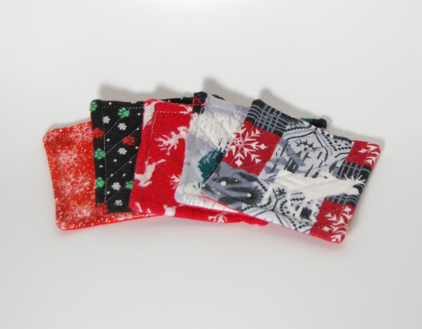 Handmade Christmas Mug Rugs – Set of 5 Quilted Holiday Coasters