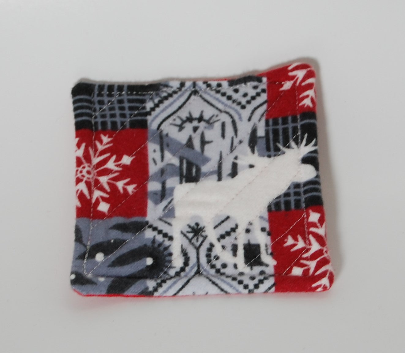 Handmade Christmas Mug Rugs – Set of 5 Quilted Holiday Coasters