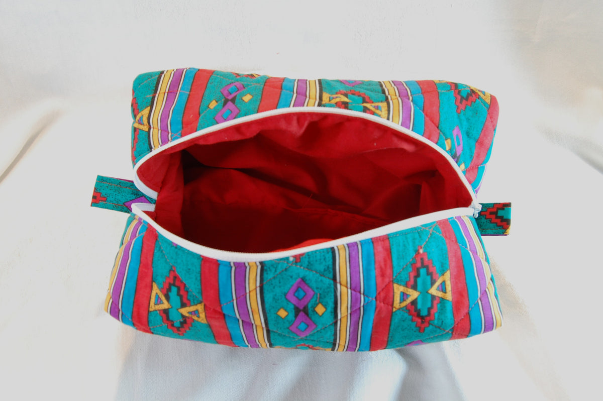 Santa Fe Boxie Bag – Quilted Men’s Toiletry & Grooming Bag