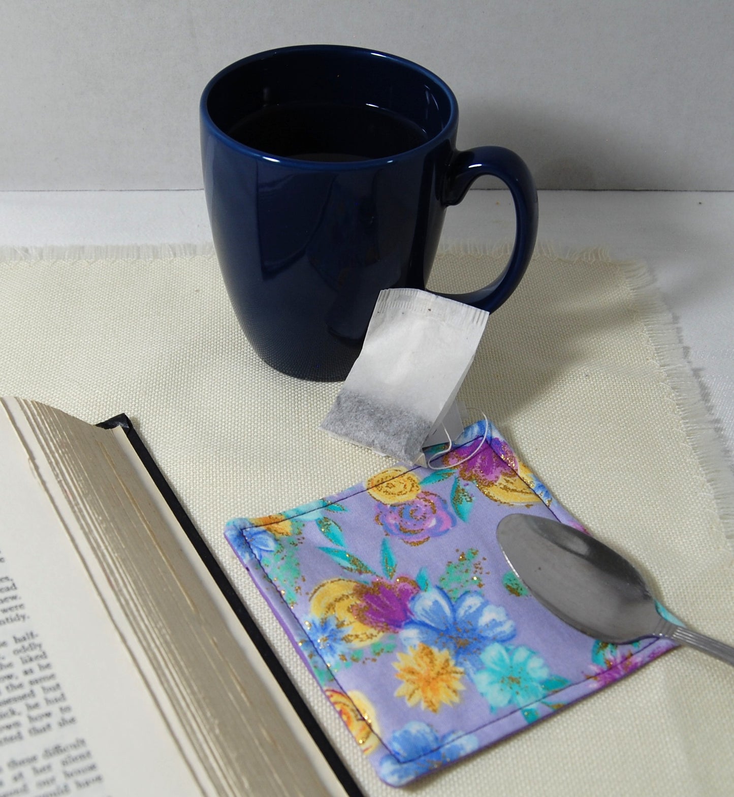 Lavender Floral Mug Rug Set – Handmade Fabric Coasters for Coffee & Tea