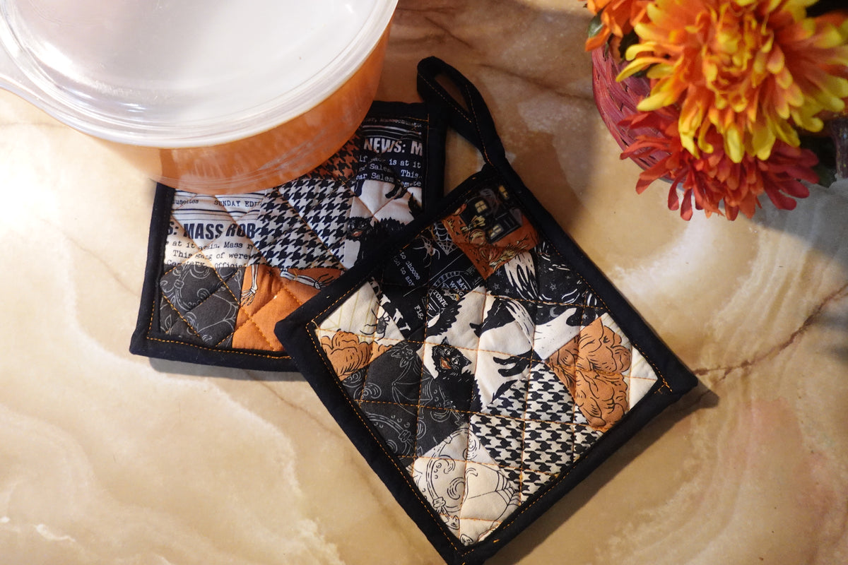 Halloween Patchwork Pot Holder Set | Handmade Quilted Hot Pads | Set of 2 Kitchen Potholders