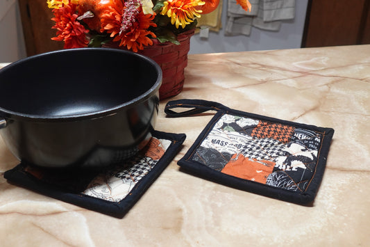 Halloween Patchwork Pot Holder Set | Handmade Quilted Hot Pads | Set of 2 Kitchen Potholders